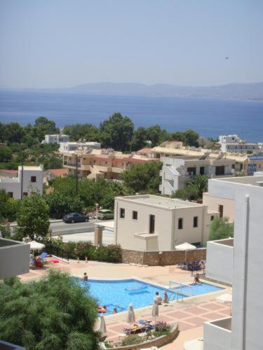 Stella Aparthotel 3*