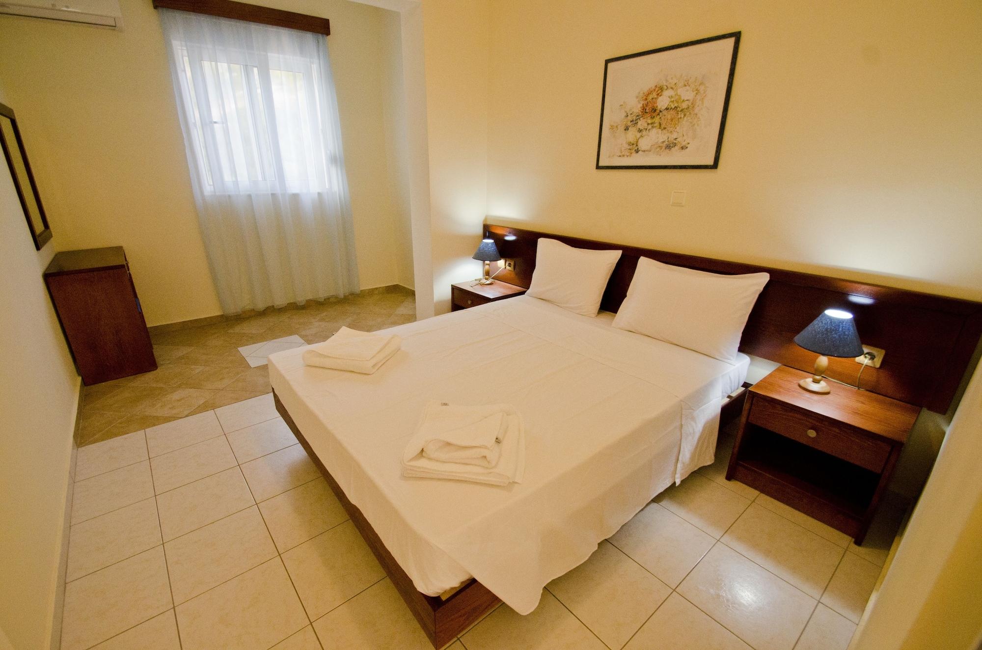 Stella Aparthotel Pefki