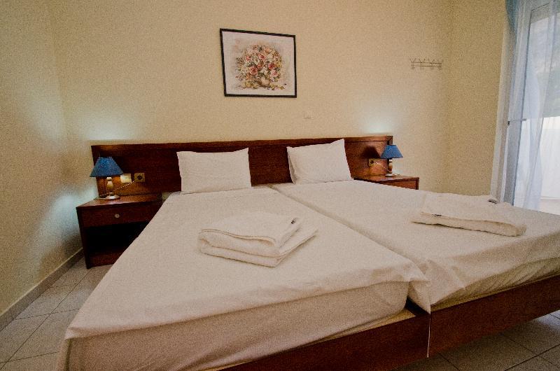 Stella Aparthotel 3*